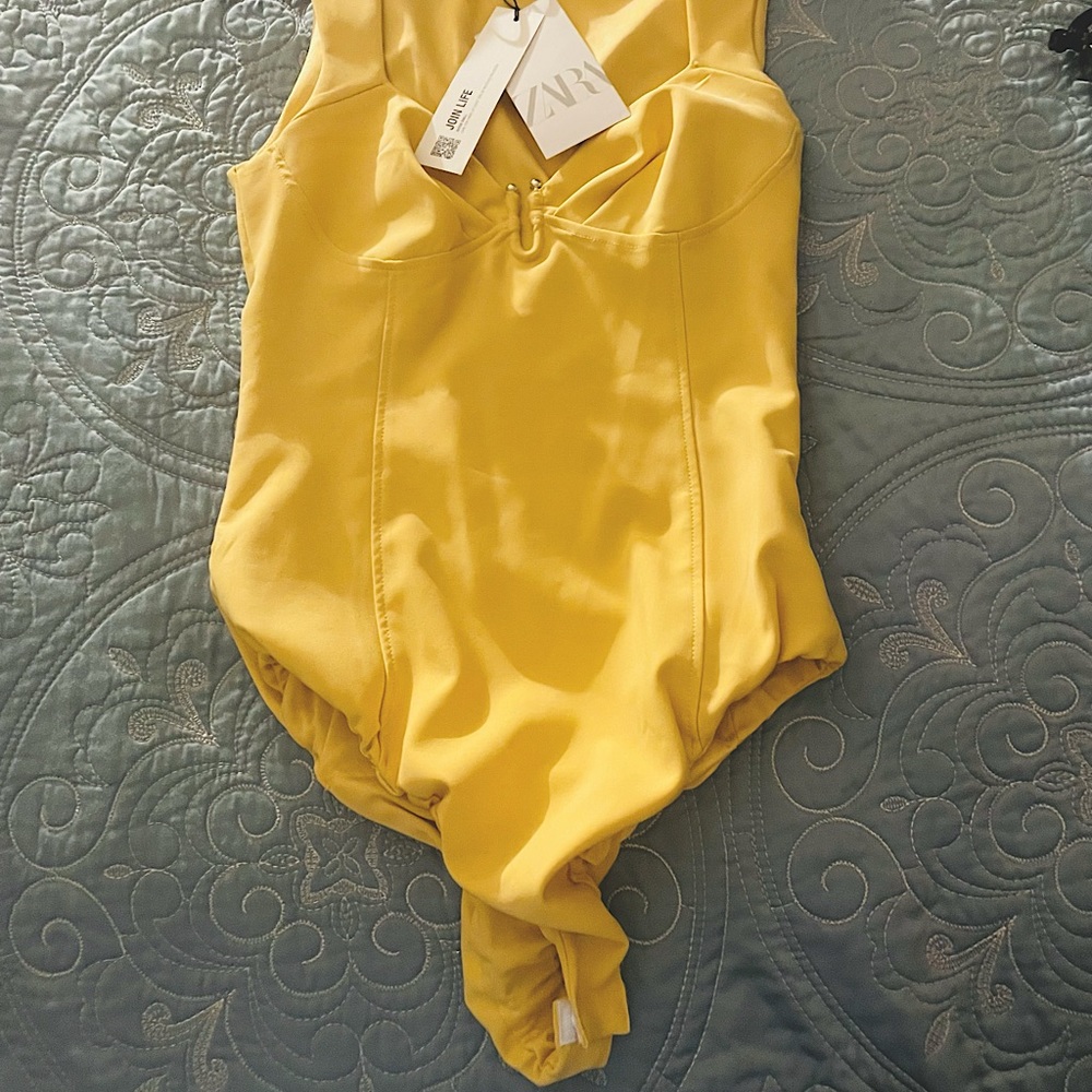 Beautiful light yellow ZARA bodysuit